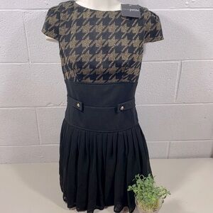 NWT Osos petite gold and black dress​​​​​​​​​​​​​​​